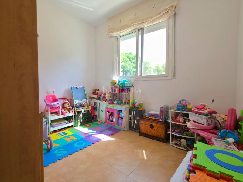 Foto e7ff6554-27ca-4a36-8f20-e6b6d547c291. Casa amb calefacció aparcament piscina a Abrera
