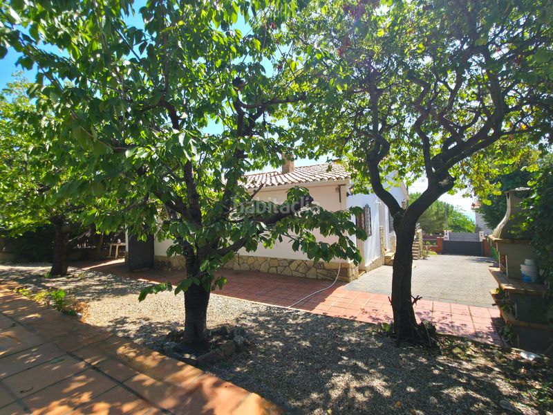 Foto 06a24c08-c66f-4164-a519-d0e3bdf91398. Casa amb xemeneia calefacció aparcament piscina a Corbera de Llobregat