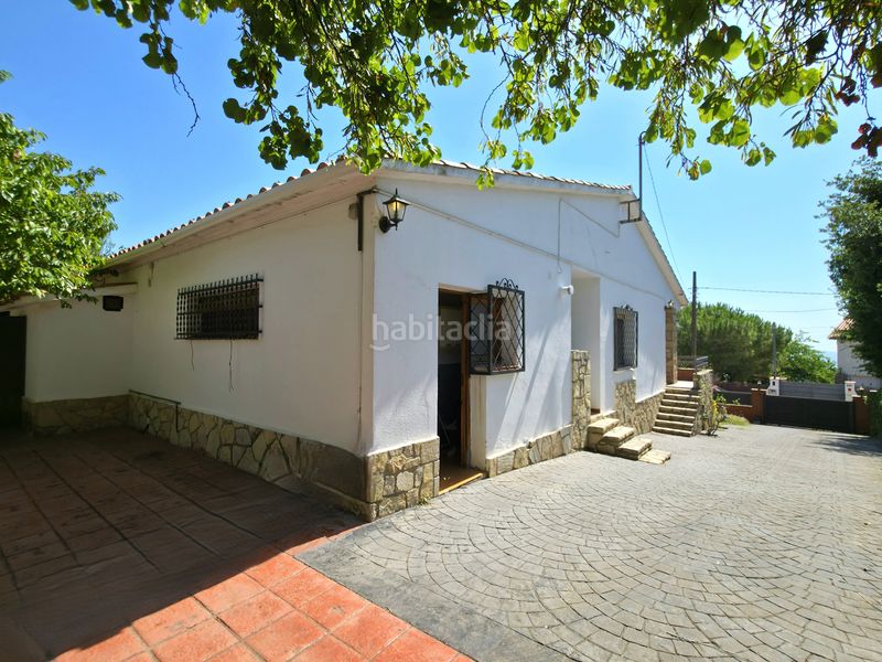 Foto 730b9a89-a939-4177-84c9-465d6d504f72. Casa amb xemeneia calefacció aparcament piscina a Corbera de Llobregat