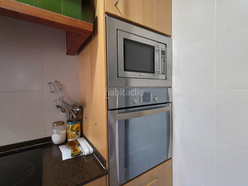 Foto c3148e8e-ea26-497e-b894-ea388fd19672. Casa amb xemeneia calefacció aparcament piscina a Corbera de Llobregat