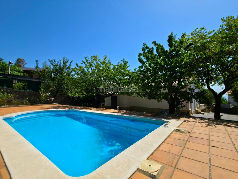 Foto c89ea48c-dafa-436d-b6c7-716178886dda. Casa amb xemeneia calefacció aparcament piscina a Corbera de Llobregat