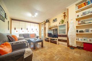 Appartement à Covibar-Pablo Iglesias. Pîso amplio, para entrar a vivir.