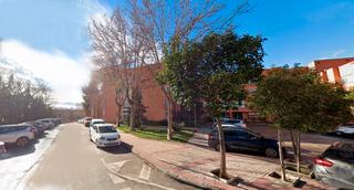 Pis a Covibar-Pablo Iglesias. Piso alto y luminoso en edifico con ascensor