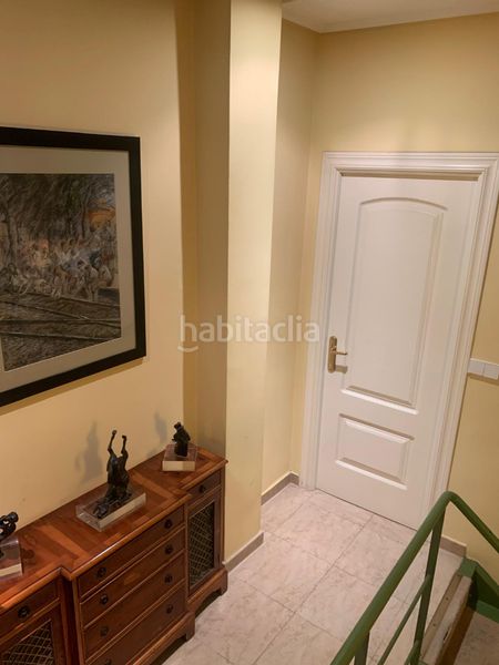 Foto 78def2b3-849f-4e80-a491-a1006ea95e96. Casa aparellada amb aparcament a Nueva España Madrid