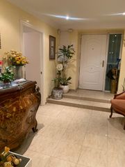 Casa aparellada a Nueva España. Chalet pareado en chamartin