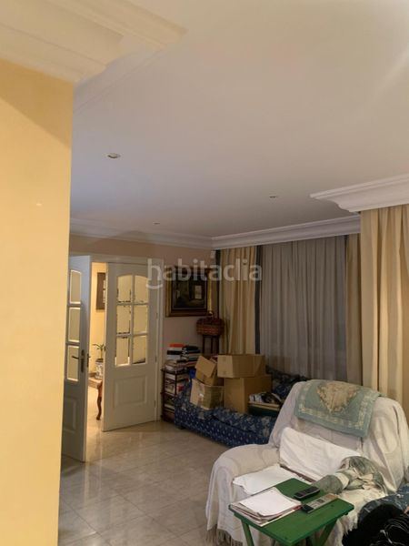 Foto d9fdef5b-e5eb-4e2b-8fa5-dc060aa33029. Casa aparellada amb aparcament a Nueva España Madrid