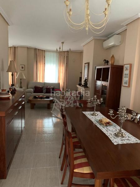 Foto 1bea910e-1ac4-4d5b-97bd-c99e994f3364. Chalet con camino riscaldamento parcheggio piscina in Seseña