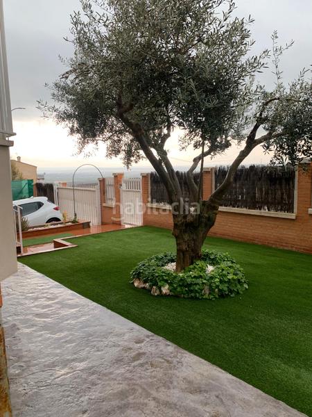 Foto a5d51f9e-0103-486b-a5ae-c73a1755d061. Chalet con camino riscaldamento parcheggio piscina in Seseña