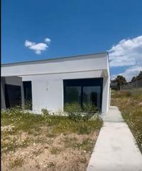 Maison jumelée à Otero de Herreros. Chalet a estrenar en los ángeles de san rafael