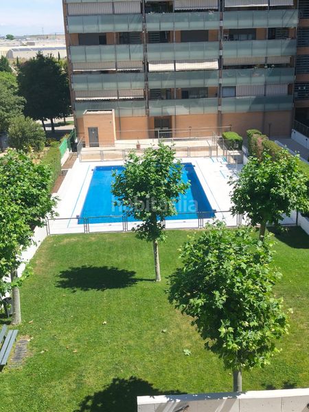 Foto 13dc6461-14a7-4817-8f92-259c46fe58c0. Pis amb xemeneia calefacció aparcament piscina a Valdemoro