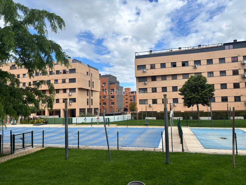 Foto 2da8aa73-fdcf-4094-a083-71fb647fd311. Pis amb calefacció piscina a Hospital Valdemoro