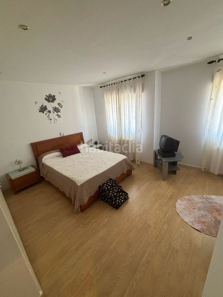 Foto b4a55aa4-4b0d-42a8-9e26-a290b24e9028. Casa adossada amb aparcament piscina a Hospital Valdemoro