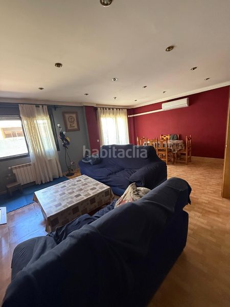 Foto 03e9facd-5bcb-472a-91cb-59fe036bb817. Casa adossada amb calefacció aparcament a Los Robles Seseña