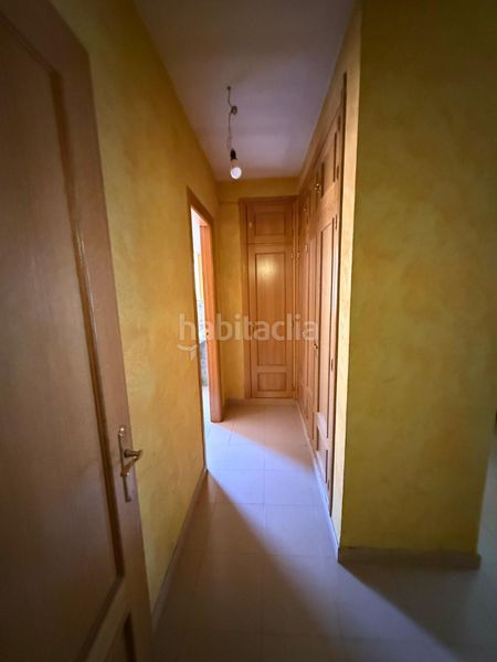 Foto f57dfe5b-e3cd-48ba-8182-135d46ef6ea1. Casa adossada amb calefacció aparcament a Los Robles Seseña