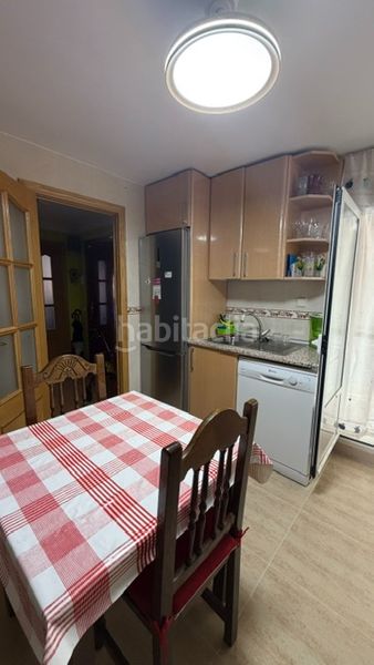 Foto 506c18c5-d9df-49da-ae80-34bcd52dcd9c. Zweistöckige wohnung mit heizung in Portazgo Madrid