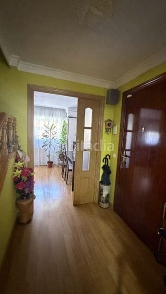 Foto 5c41a93b-56d1-482e-8ee4-a3f2543d8bc4. Zweistöckige wohnung mit heizung in Portazgo Madrid