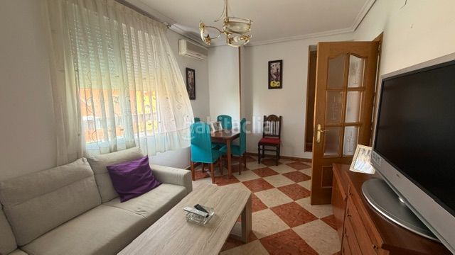 Foto d7a56376-b119-4e4e-bd91-8dc8832f9f55. Zweistöckige wohnung mit heizung in Portazgo Madrid