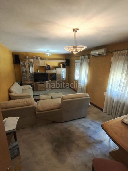 Foto 2aab436d-e0ad-452a-bc0c-617481490030. Casa adossada amb aparcament a San Martín de la Vega
