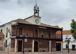 Chalet in Numancia de la Sagra. Adosado numancia