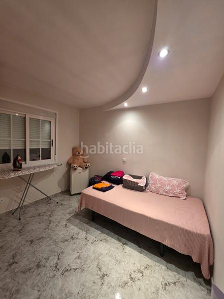 Foto 0c85537c-695c-4ee1-b4b0-f78d23f31f90. Chalet adosado en Yuncos