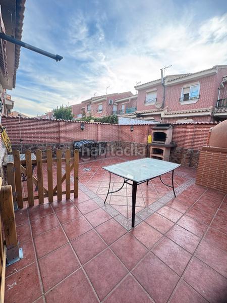 Foto 2d78f367-a40b-4b24-9dfb-d74aac64b623. Chalet adosado en Yuncos