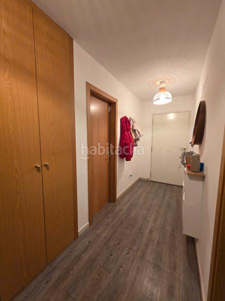 Foto 3ba85033-cdf0-49d4-9624-61d7e3bedbc1. Chalet con camino parcheggio in Yuncos