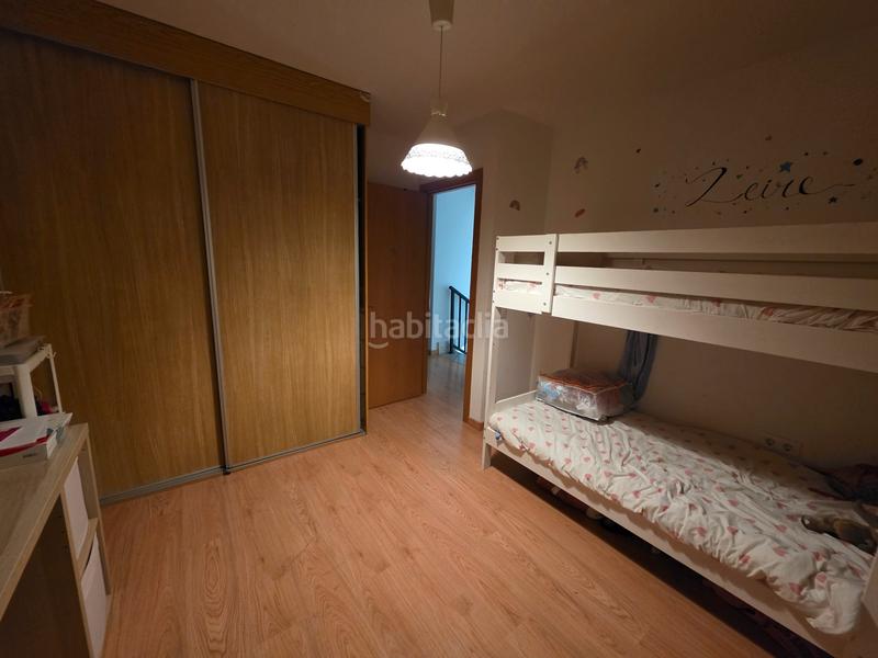 Foto b795f4bb-5918-4d59-920b-6a1d3c0cc9be. Chalet con camino parcheggio in Yuncos