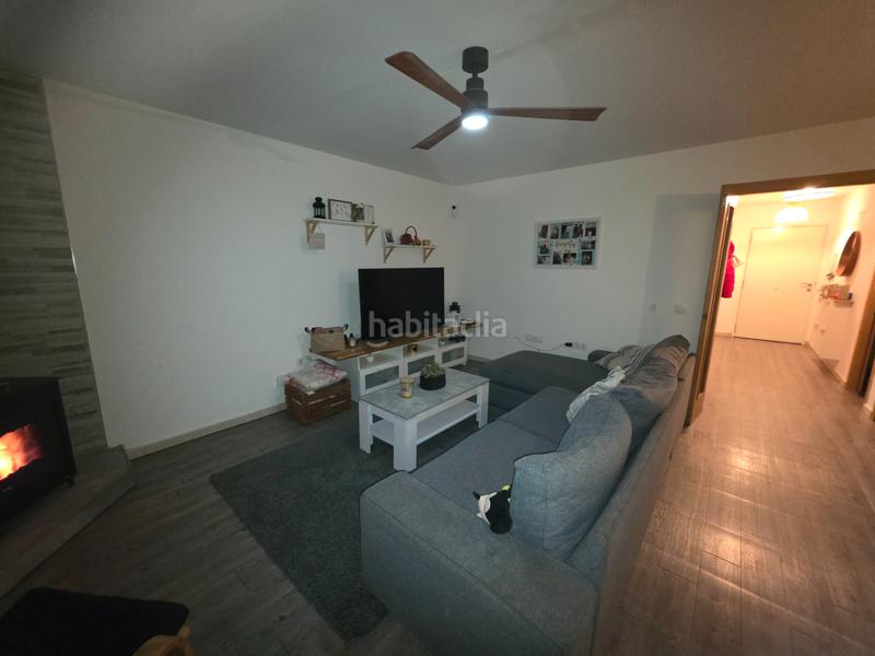 Foto ee53550b-2634-4920-980a-71ebb291645c. Chalet con camino parcheggio in Yuncos