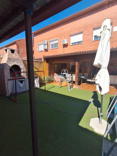 Foto 7e82deb3-67f3-4137-b515-0cfdc760426d. Chalet con riscaldamento parcheggio in Chozas de Canales