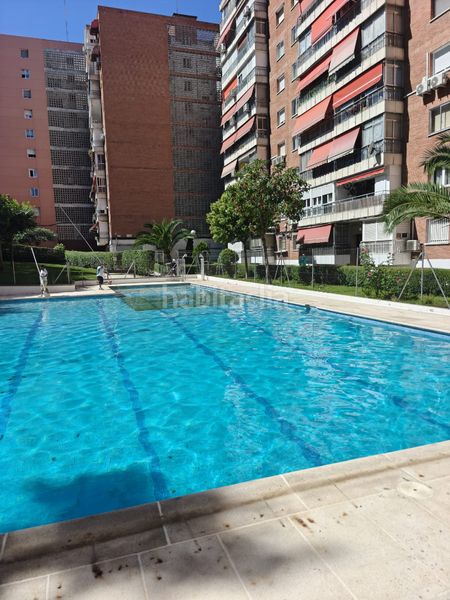 Foto ee9c4f7b-3aea-4bf7-98ba-29c038279d96. Pis amb piscina a Casco Antiguo Alcorcón