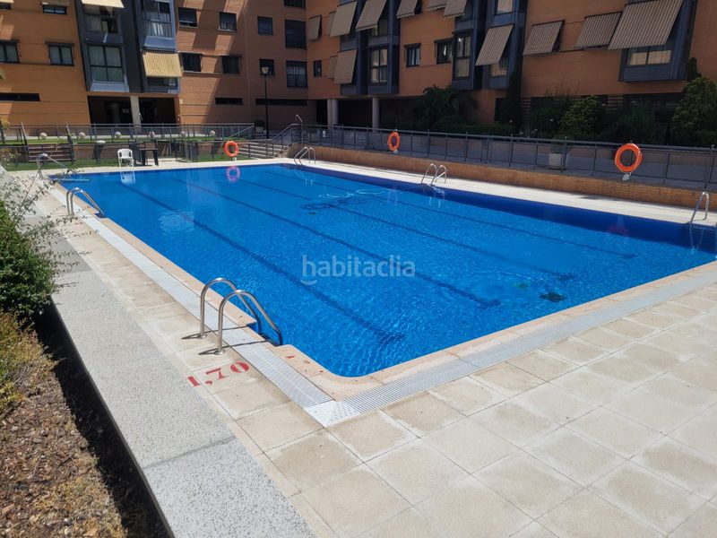 Foto 6a5c817a-610c-4c9a-9e73-175fc684d7af. Àtic amb calefacció aparcament piscina a Valdebernardo-Valderribas Madrid