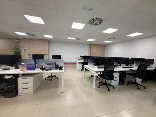 Lloguer Local Comercial  Calle del alcalde pedro gonz�lez gonz�lez. Espectacular local de 235 m� en el coraz�n de arroyo culebro