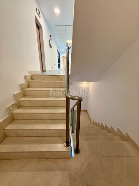 Foto 5870fd0f-b8bf-4081-904c-20ab9eb8fc58. Affitto edificio in Campodón-Ventorro del Cano Alcorcón