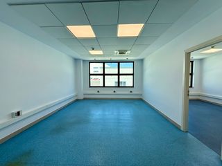 Affitto Ufficio in Calle valdemorillo 3. Se alquila oficina en ventorro del cano