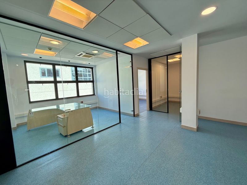 Foto 4e05c52e-bfb2-4524-9abf-e1ff77b417d1. Edificio  de oficinas en ventorro del cano en Madrid