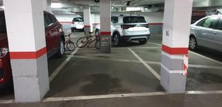 Aparcament cotxe a Montcada Centre - La Ribera. Plaza de parking en pleno centro