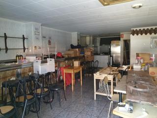 Business premise in Montcada Centre - La Ribera. Local cerca de ayuntamiento