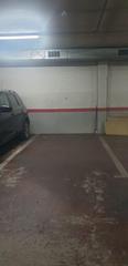 Aparcament cotxe a Montcada Centre - La Ribera. Plaza parking de facil maniobra