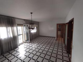 Pis a Mas Rampinyo - Montcada Nova - Carrerada. Piso cerca lidel 4 habitaciones