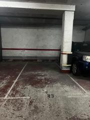 Aparcament cotxe a Can Sant Joan. Plaza parking can sant joan