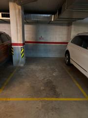 Parking coche en Mas Rampinyo - Montcada Nova - Carrerada. Plaza aparcamiento frente lidl
