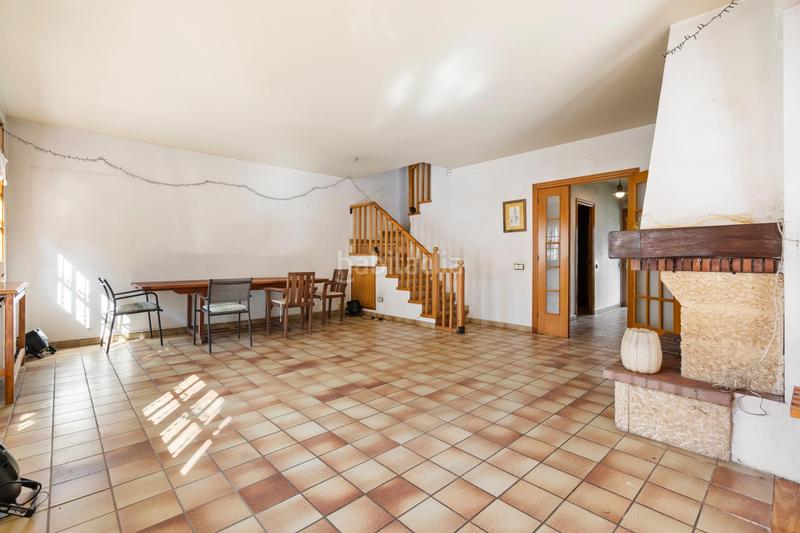 Foto 1ee211fb-1d40-405f-963d-5c331f08a20f. Haus mit heizung parking pool in Santa Maria-Terra Nostra Montcada i Reixac