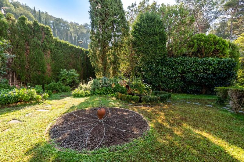 Foto 98176bb3-5206-4bbe-b6aa-5ab7b833404b. Haus mit heizung parking pool in Santa Maria-Terra Nostra Montcada i Reixac