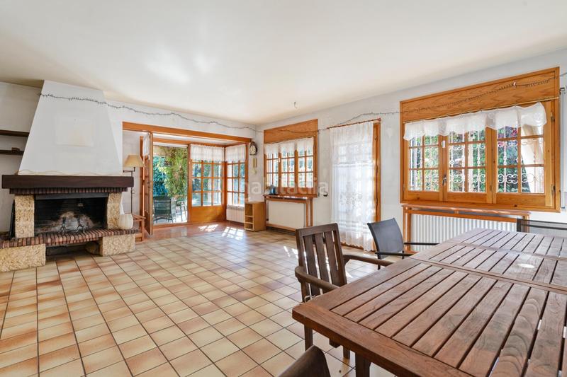 Foto 994f213a-3752-4e3f-9826-463ffa074c54. Haus mit heizung parking pool in Santa Maria-Terra Nostra Montcada i Reixac