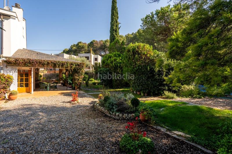 Foto a09dc059-3a94-4b81-896d-0d2476065844. Haus mit heizung parking pool in Santa Maria-Terra Nostra Montcada i Reixac