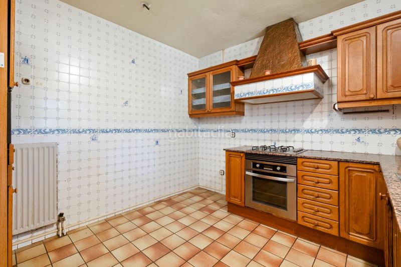 Foto aa123cd1-e013-48f9-b0ba-d5024926dc89. Haus mit heizung parking pool in Santa Maria-Terra Nostra Montcada i Reixac