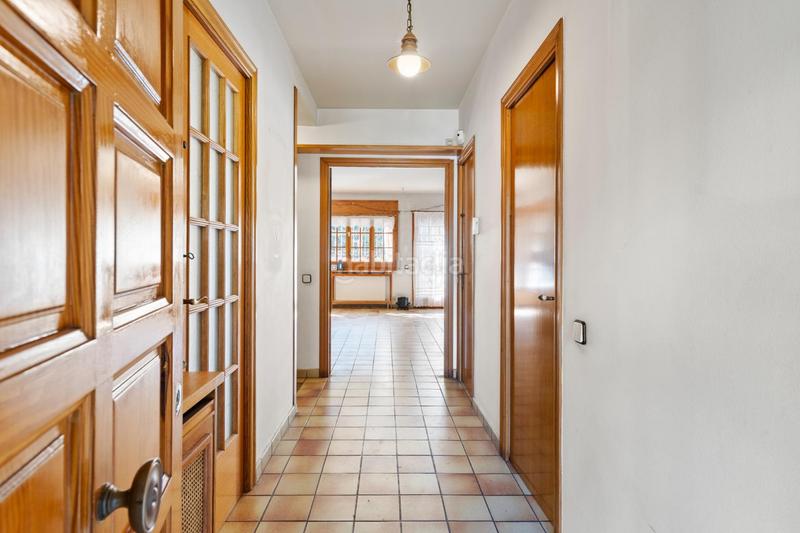 Foto daf0327a-879b-48f8-82b6-e862600a20aa. Haus mit heizung parking pool in Santa Maria-Terra Nostra Montcada i Reixac