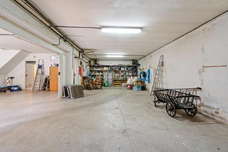 Foto db0ff9b7-8e75-4dd4-be09-35c66a340a35. Haus mit heizung parking pool in Santa Maria-Terra Nostra Montcada i Reixac