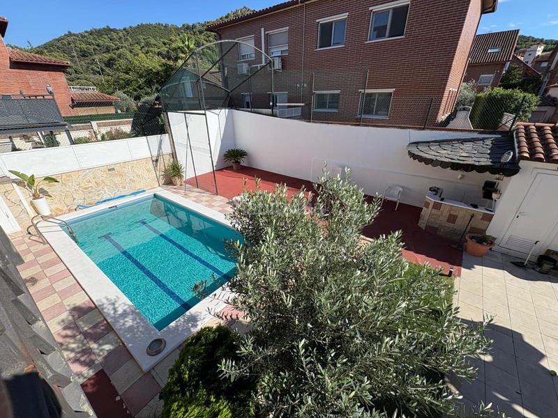 Foto b6719c78-57de-49b5-b797-beeca3ce53a0. Casa con riscaldamento parcheggio piscina in Santa Maria-Terra Nostra Montcada i Reixac