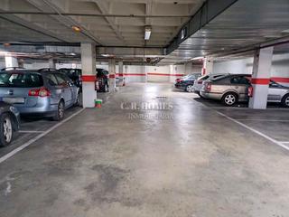 Aparcament cotxe en Universidad